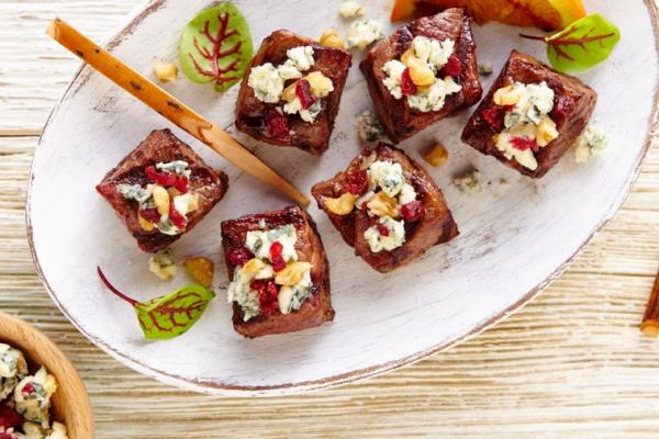 grilled beef blue cheese bites