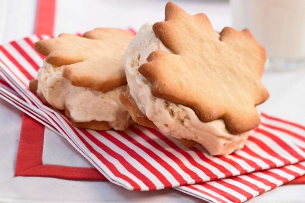 maple ice cream sandwiches