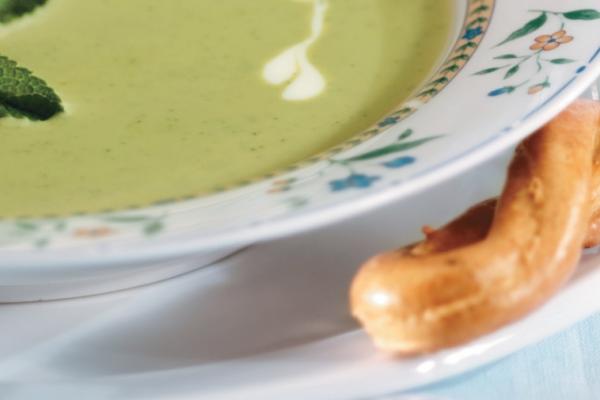 minty green pea and buttermilk soup