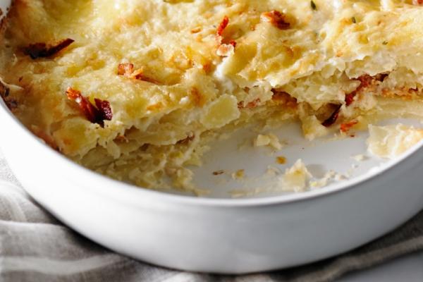 scalloped potatoes with bacon and sun dried tomatoes