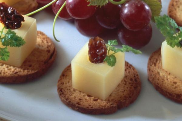 surprise canapes with gouda cheese