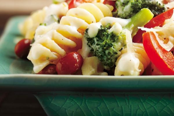 sweet pepper beans and broccoli pasta