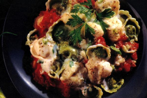 tortellini with tomato parmesan mushroom sauce
