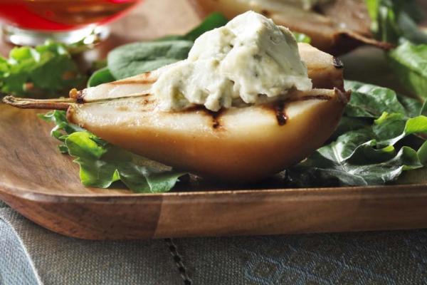 warm pear salad with benedictin blue cheese and port dressing