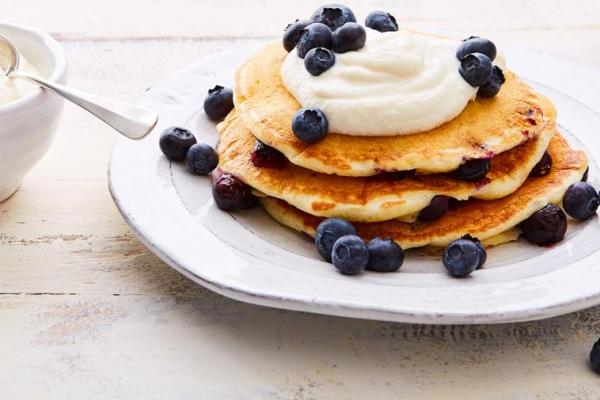 Blueberry kefir pancakes