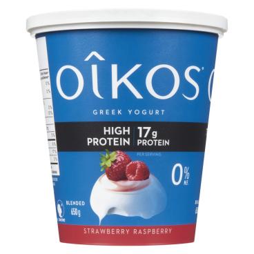 Oîkos Strawberry Raspberry Greek Yogurt 0% M.F. 650g
