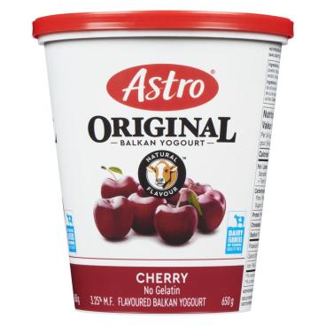 Astro Cherry Balkan Yogourt 3.25% M.F. 650g