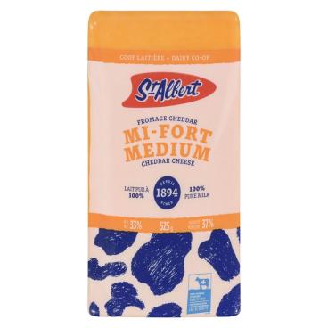St-Albert Medium Coloured Cheddar 525g