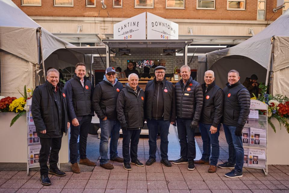 Canadian dairy, poultry and egg farmers at the Downtown Diner in Ottawa, celebrating Canadian food and their shared commitment to building a strong, food-secure future for Canada.