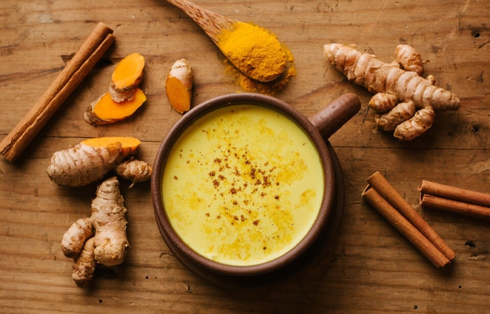 Golden latte (turmeric latte)