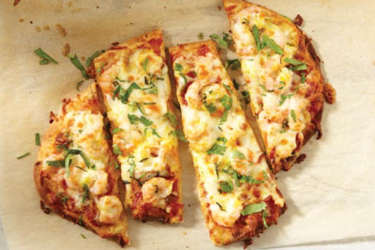 indian-style-shrimp-pizza-with-mozzarella