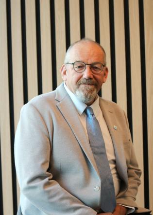 Cornel Van’t Klooster Director, AB