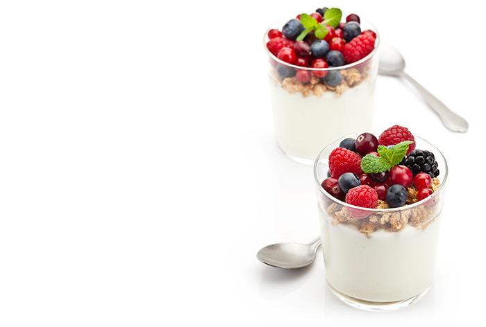 Yogurt with fruits and nuts