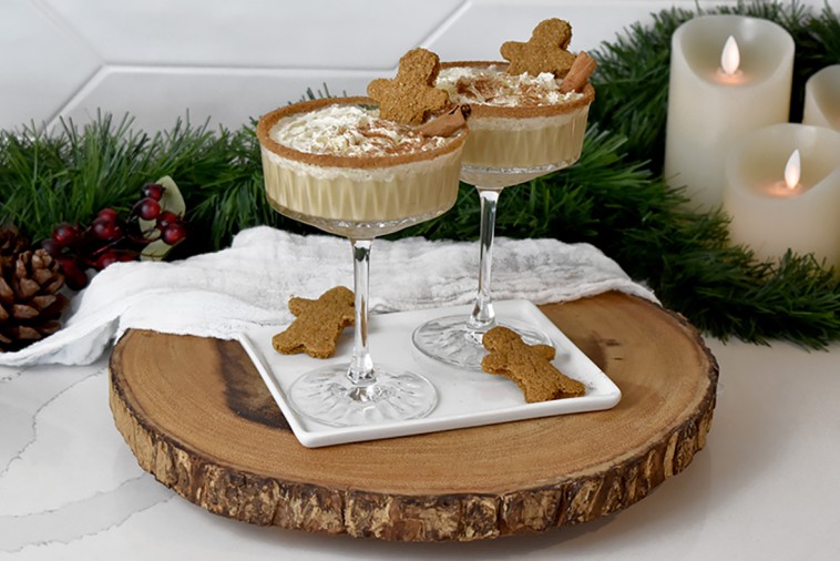 HOLIDAY-GINGERBREAD EGGNOG COCKTAIL