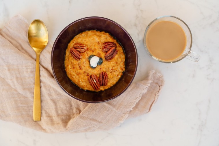 Slow Cooker Spiced Oatmeal