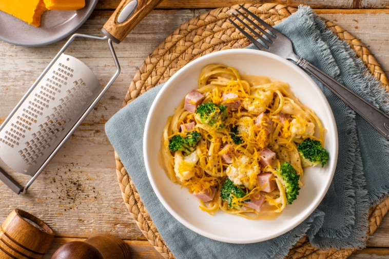 Homestyle Ham and Cheese Pasta 