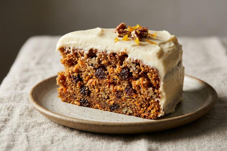 carrot cake with cream cheese frosting