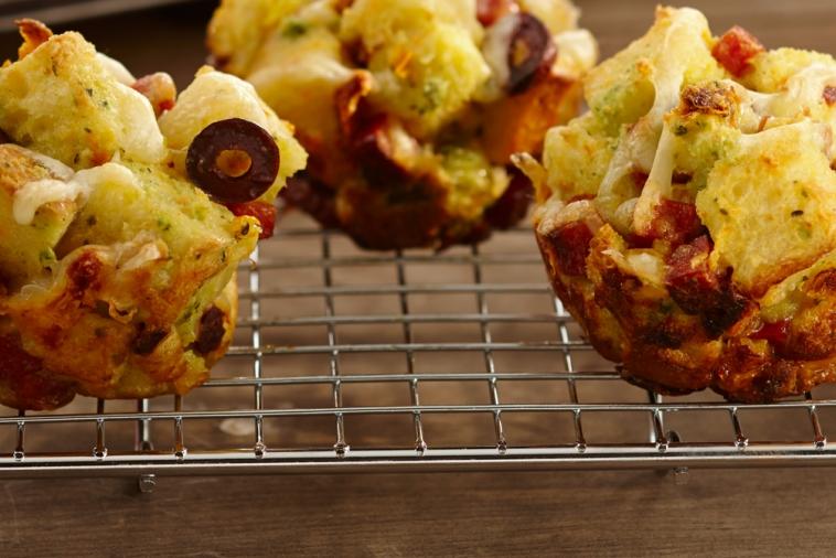 all dressed pizza bread pudding
