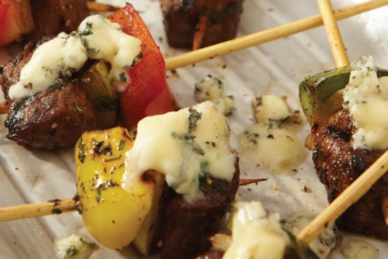 beef and blue brochettes