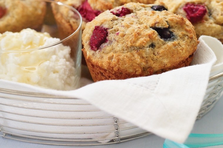 berry ricotta muffins