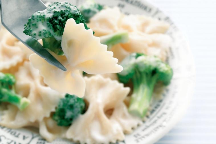bow ties with broccoli and cheddar