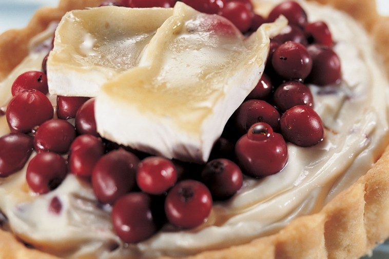 brie cranberry tarts