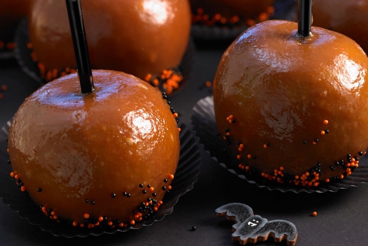 caramel apples