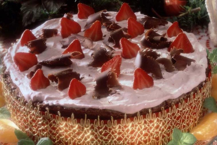 Chocolate berry cake slice – Amaretti