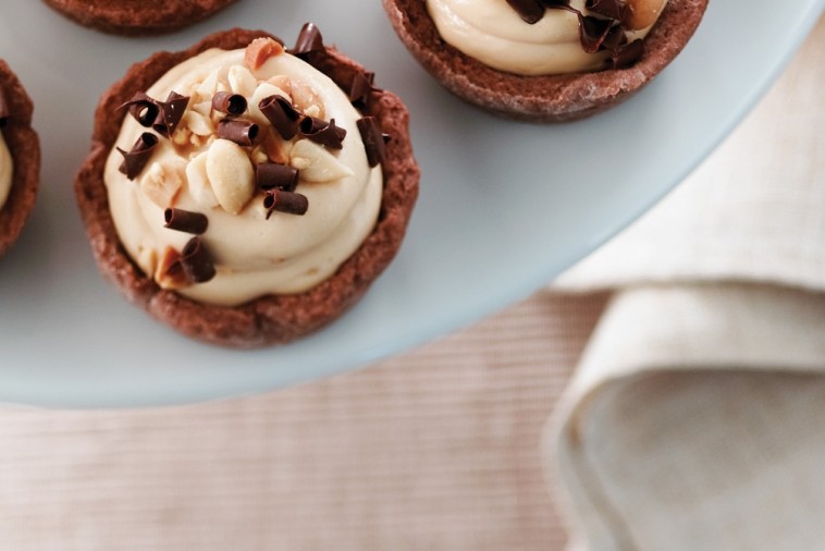 chocolate peanut butter cheesecake tarts