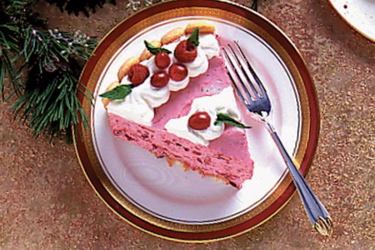 cranraspberry mousse torte
