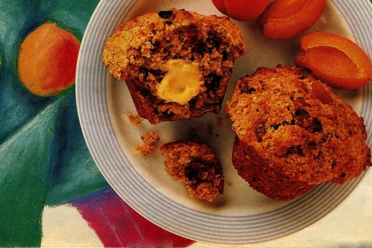 date and apricot bran muffins
