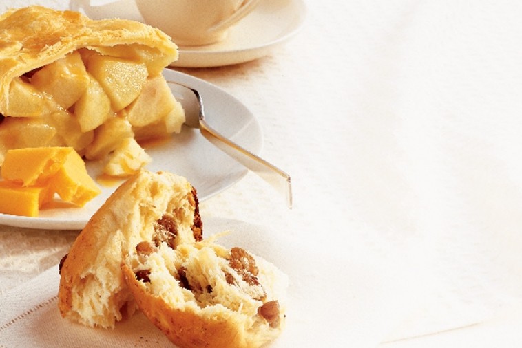 deep dish caramel apple pie deep dish caramel apple pie