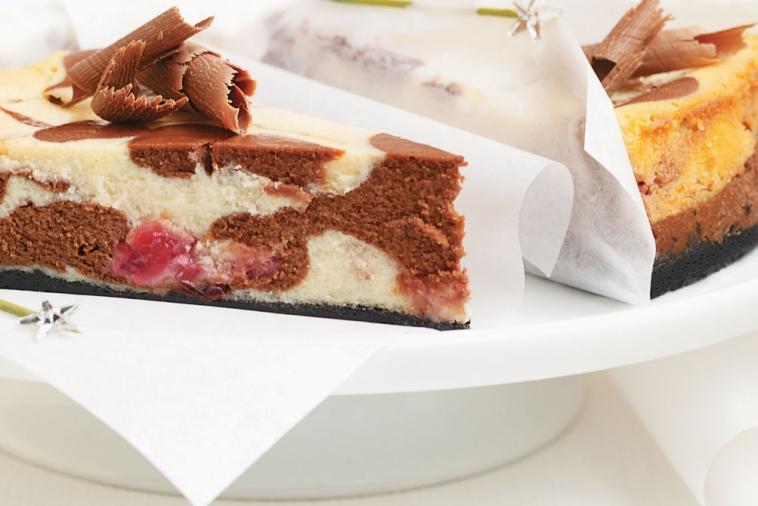 double chocolate cranberry cheesecake