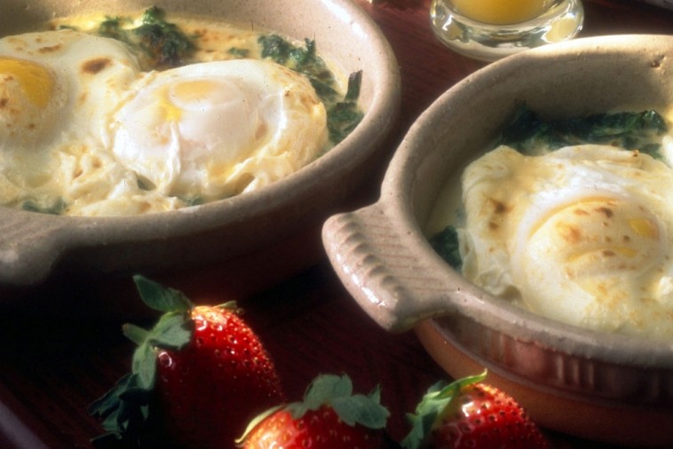 Eggs Florentine Canadian Goodness