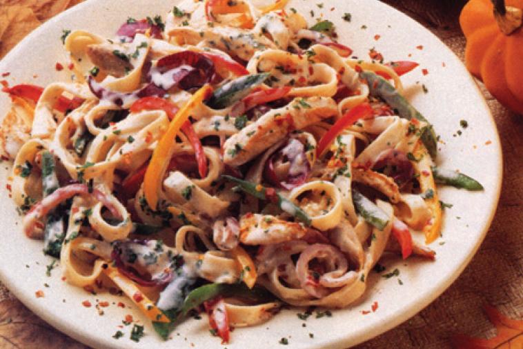 fettuccine with chicken and mixed peppers