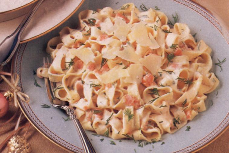 fettuccine with smoked salmon vodka dill