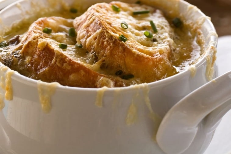 french onion soup with croutons au gratin french onion soup with croutons au gratin
