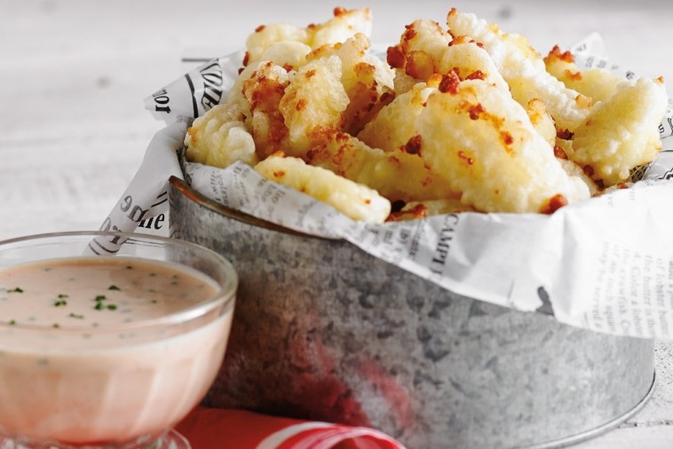 fried cheese curds with peach tandoori dip