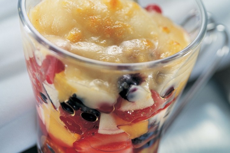 fruit au gratin with honey and cinnamon fruit au gratin with honey and cinnamon