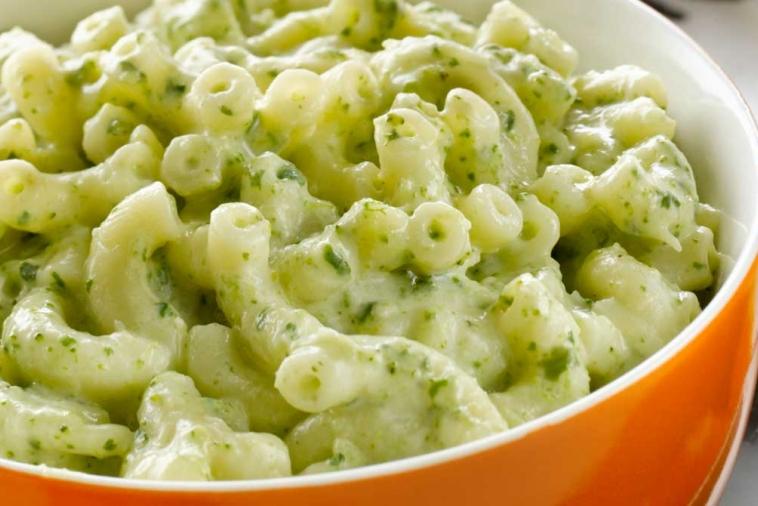 green and gooey macaroni and cheese