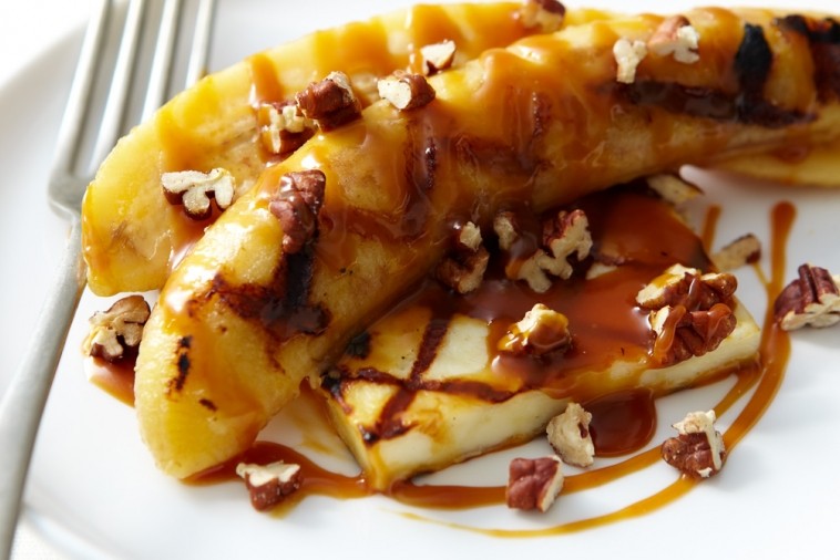 grilled bananas and paneer with dulce de leche grilled bananas and paneer with dulce de leche