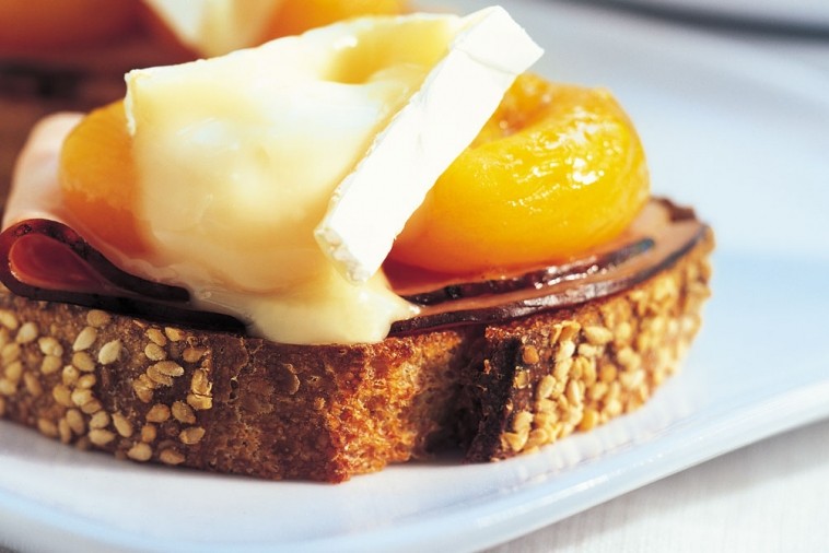 ham apricots and camembert on toast ham apricots and camembert on toast