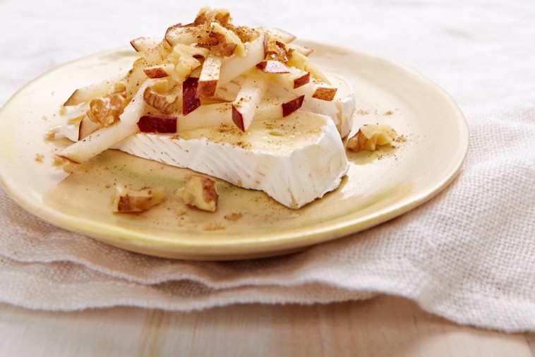 instant spiced apples with brie instant spiced apples with brie