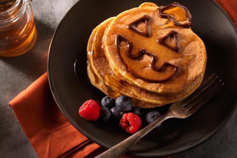 jack o lantern pumpkin pancakes