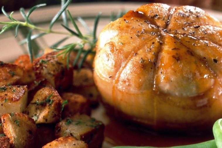 maple chicken tournedos with poppy seeds