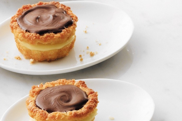 mini boston cream pies