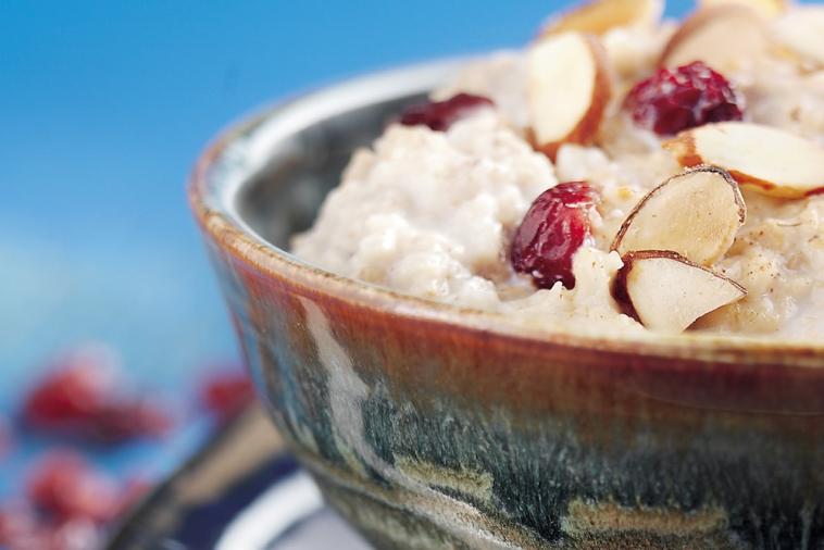 oatmeal porridge with almonds and cherries