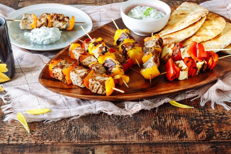 pork souvlaki with halloumi pepper skewers pork souvlaki with halloumi pepper skewers