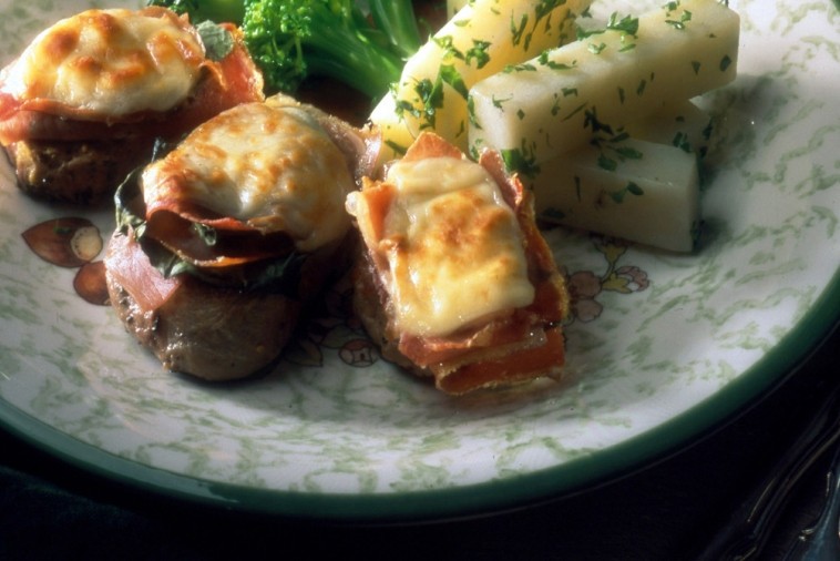 Pork Tenderloin With Prosciutto And Mozzarella Canadian Goodness 8 boneless pork chops, 1/2 inch thick 1 packet shake ''n bake original pork seasoned coating mix pork tenderloin with prosciutto and mozzarella