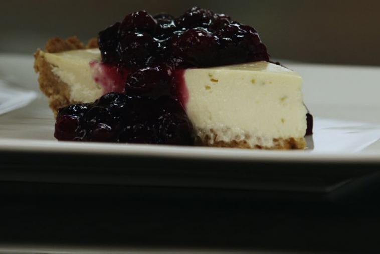 quark yogurt cheesecake with blueberry preserves